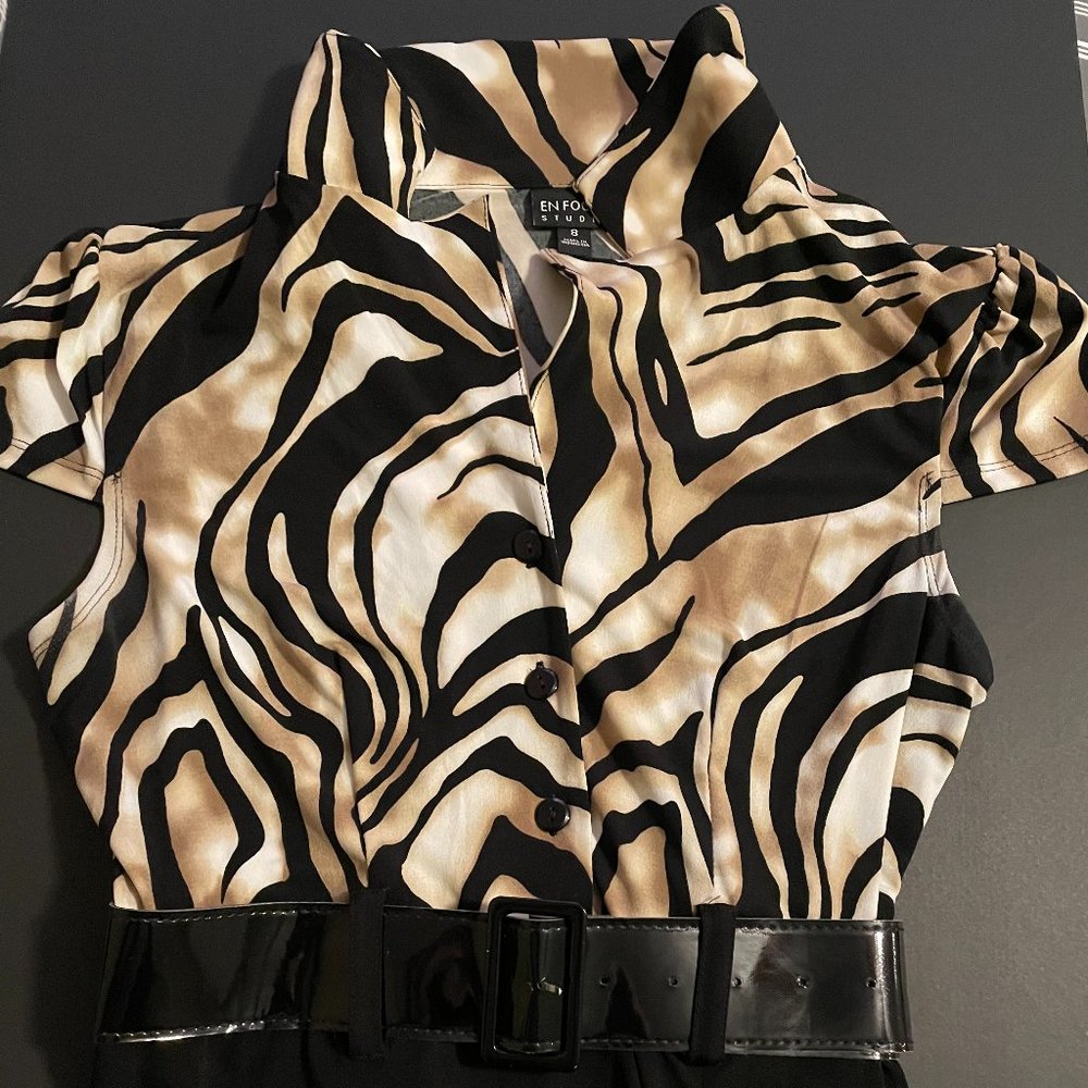 EN FOCUS Dress Size 8